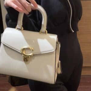 Meet your Posher, Kimberlee